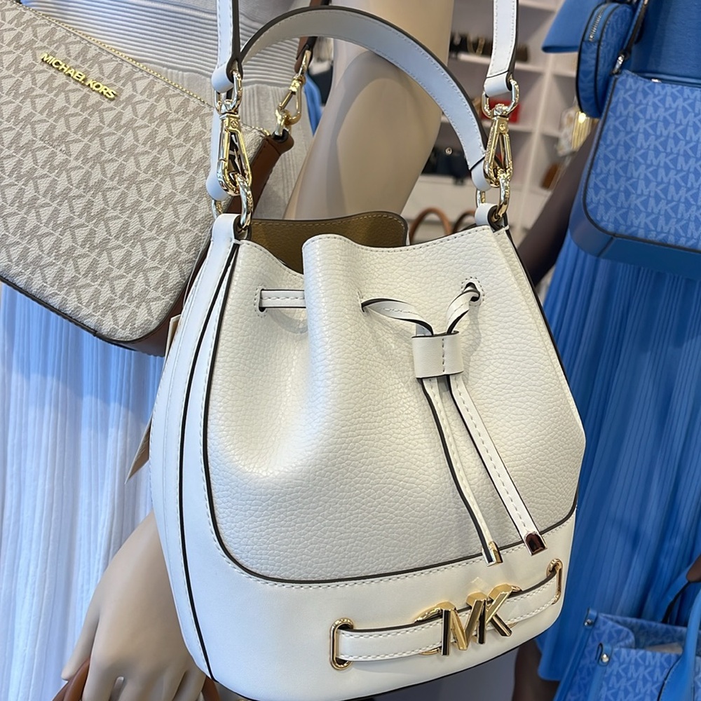 MICHAEL KORS 
Reed Medium Pebbled Leather Bucket Bag Satchel Crossbody Handbag - Picture 15 of 16